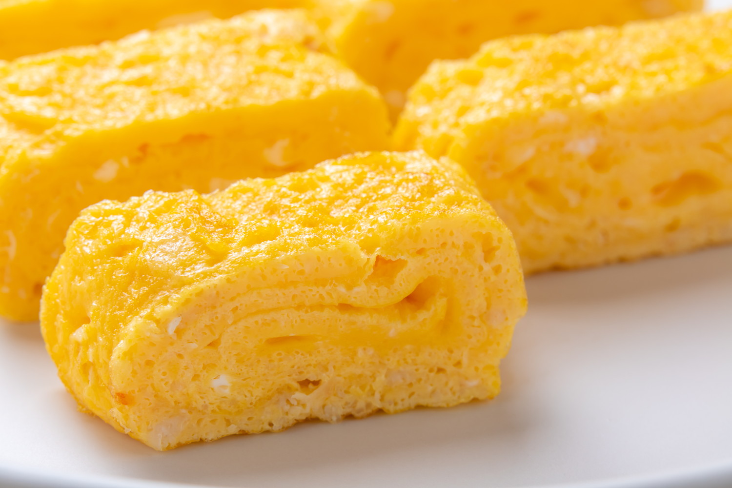 綺麗に焼けた卵焼きのアップ