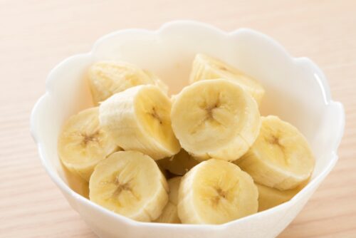 カットしたバナナ