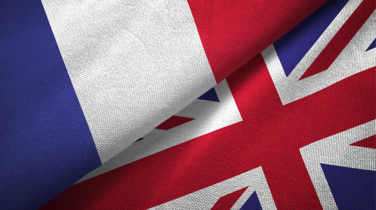 イギリスとフランスの国旗